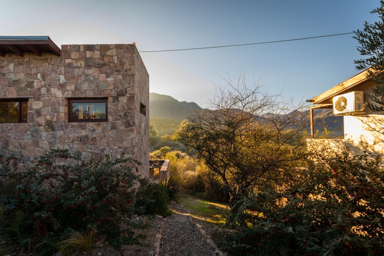 La Lomada Cabanas Hotel Capilla del Monte Exterior photo